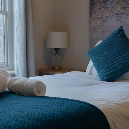 The Royal Hotel Crewe, A Brilliant Collection, Powered By Oyo Bagian luar foto