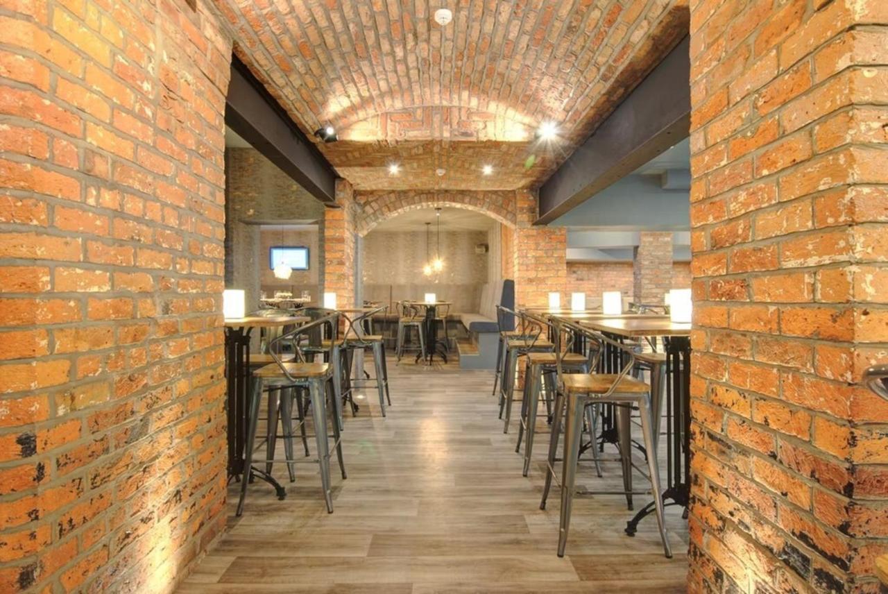 The Royal Hotel Crewe, A Brilliant Collection, Powered By Oyo Bagian luar foto