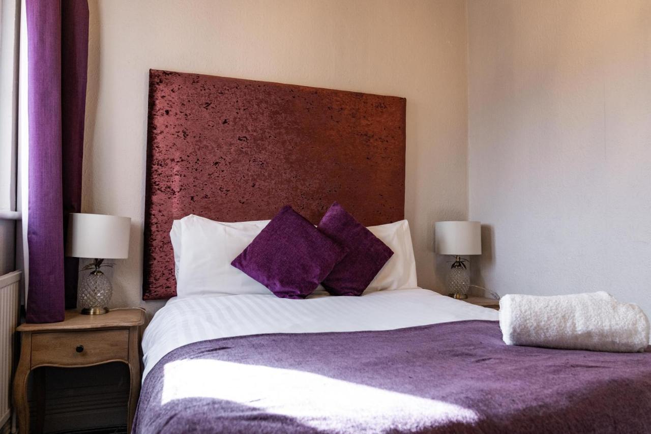 The Royal Hotel Crewe, A Brilliant Collection, Powered By Oyo Bagian luar foto