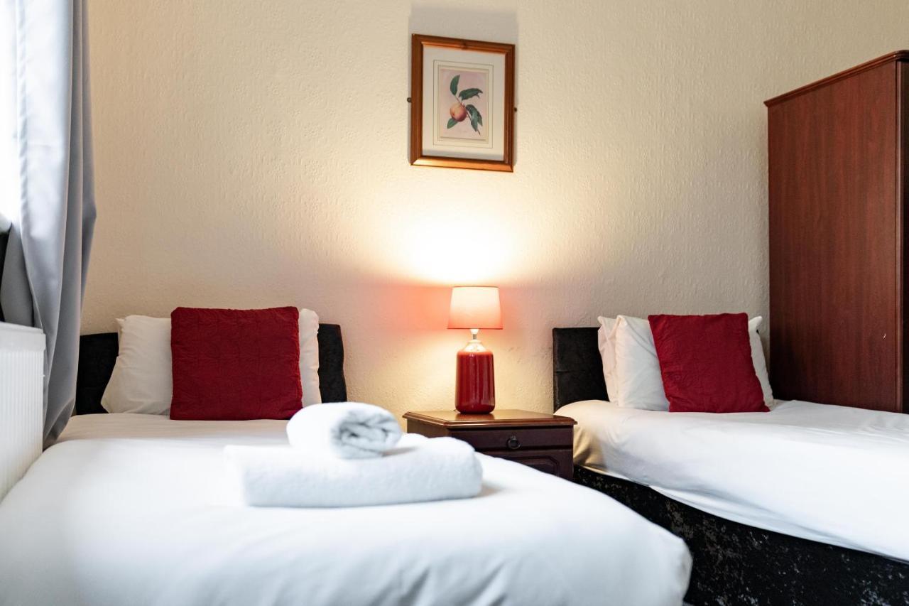 The Royal Hotel Crewe, A Brilliant Collection, Powered By Oyo Bagian luar foto
