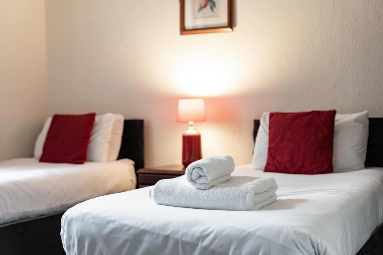 The Royal Hotel Crewe, A Brilliant Collection, Powered By Oyo Bagian luar foto