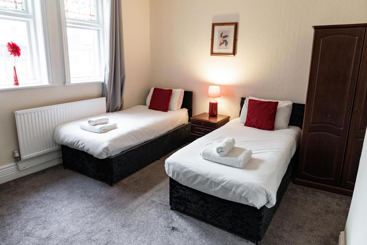 The Royal Hotel Crewe, A Brilliant Collection, Powered By Oyo Bagian luar foto