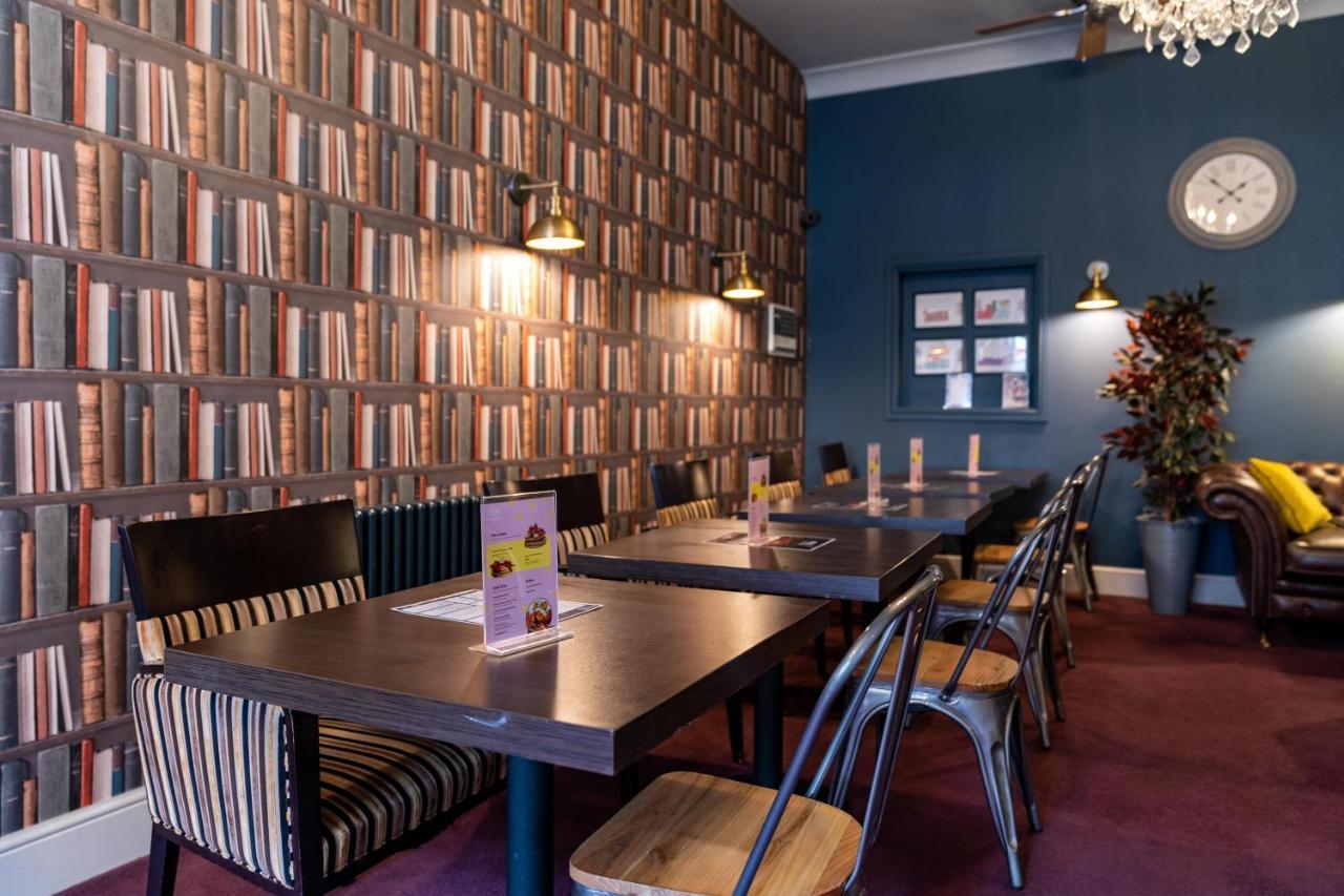The Royal Hotel Crewe, A Brilliant Collection, Powered By Oyo Bagian luar foto