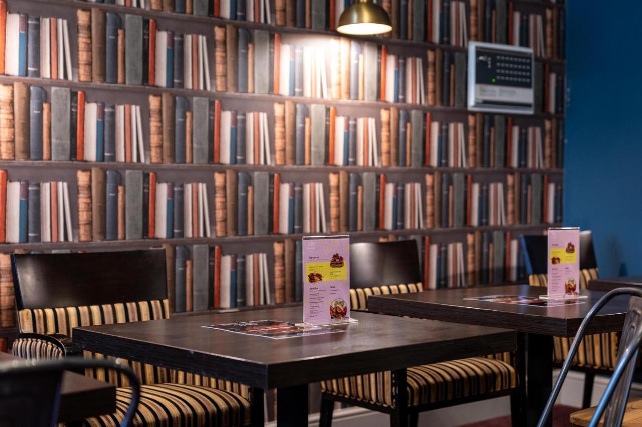 The Royal Hotel Crewe, A Brilliant Collection, Powered By Oyo Bagian luar foto