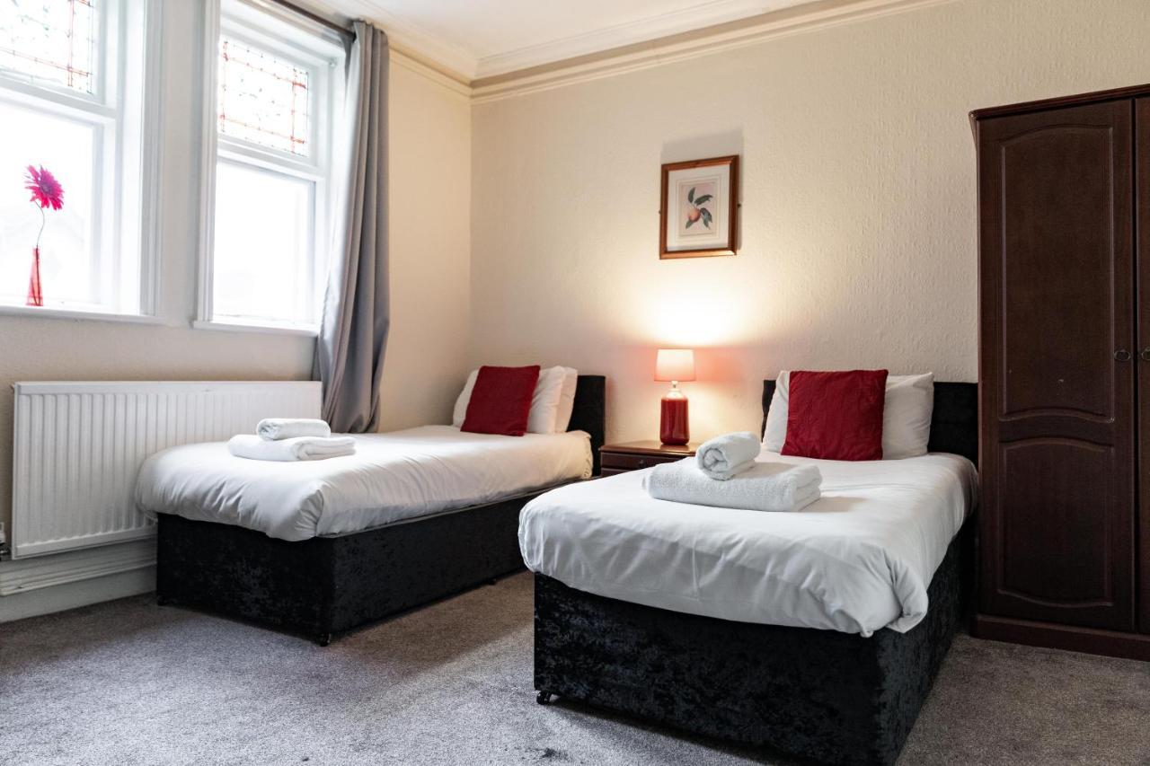 The Royal Hotel Crewe, A Brilliant Collection, Powered By Oyo Bagian luar foto
